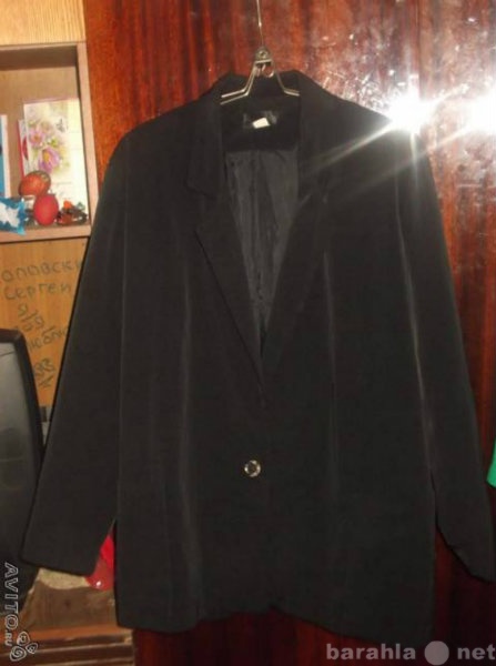 Продам: Пиджак черный классический одна пуговка