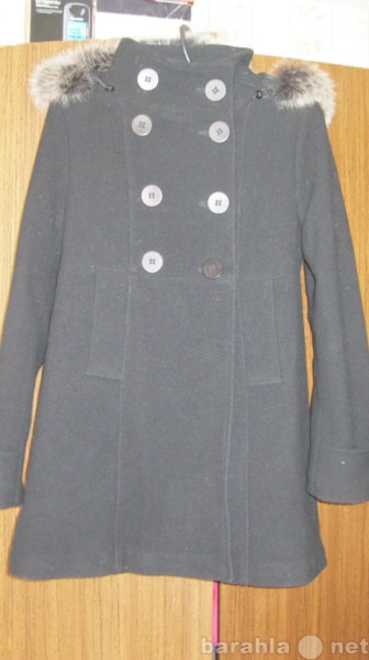 Продам: Пальто зимнее, 46 р-р ,с капюшоном, б/у