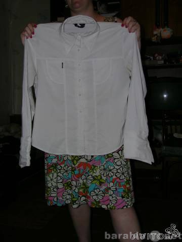 Продам: Блузка белого цвета на 3-4 размер груди