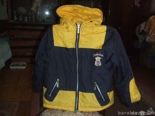 Продам: Куртка желто-синяя с медвежонком на116с