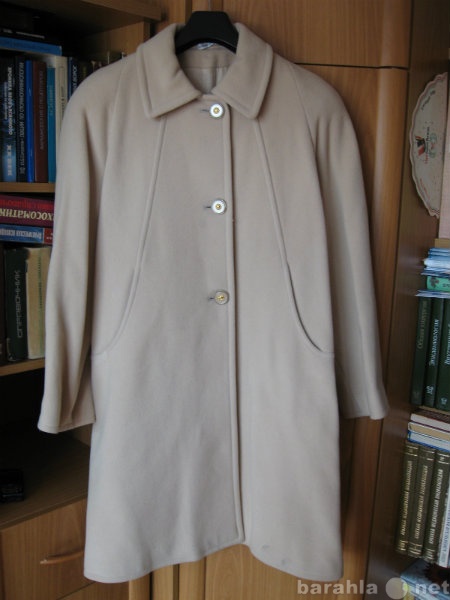 Продам: Женское пальто