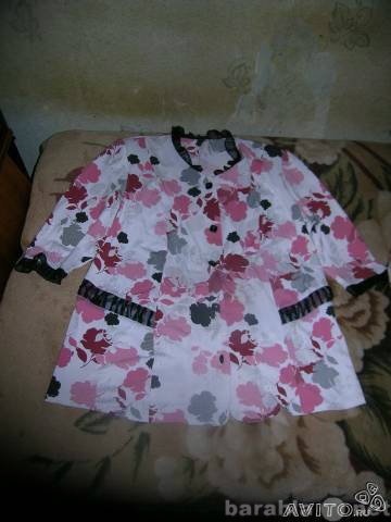 Продам: Блуза 62 размера новая с рисунком цветов