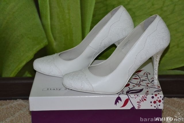 Продам: Свадебные туфли, 39 размер