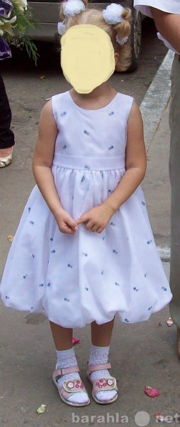 Продам: Платье для девочки (4-6 лет)