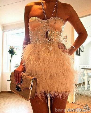 Продам: Новое шикарное платье с перьями
