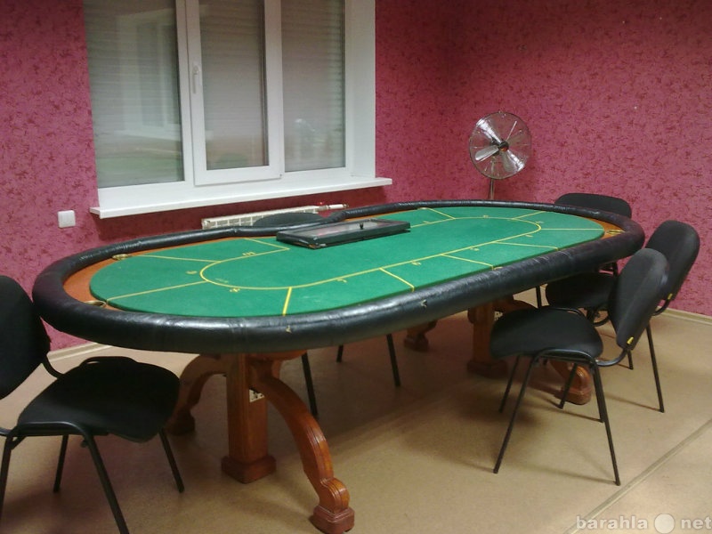 Продам: Стол для покера, 3 игровых автомата