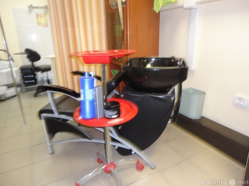 Продам: Оборудование для салона парикмахерской