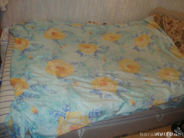 Продам: Продаю 2- спальную кровать. Cамовывоз