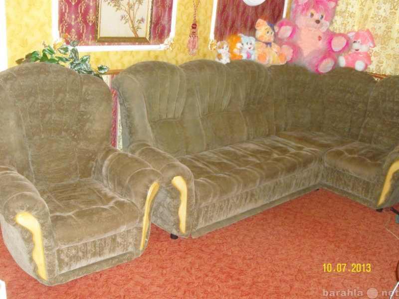Продам: Продам мягкую мебель ( угловой диван + к