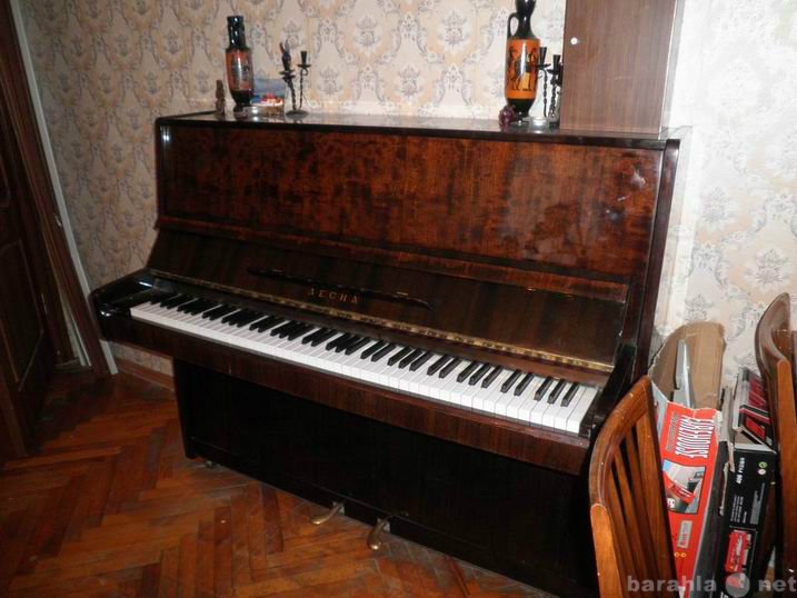 Авито куплю пианино б у. Продам пианино. Фортепиано Десна. Пианино бу.
