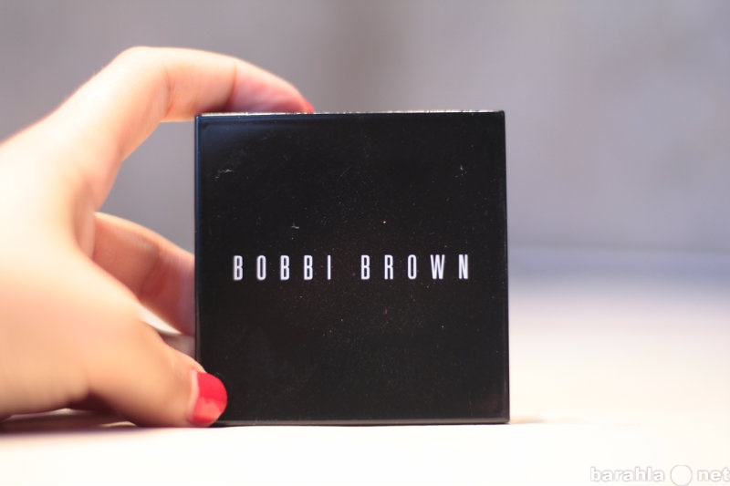 Продам: Пудра Bobbi Brown - б/у