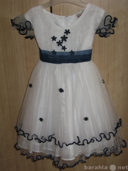 Продам: Нарядное платье 74-80 см