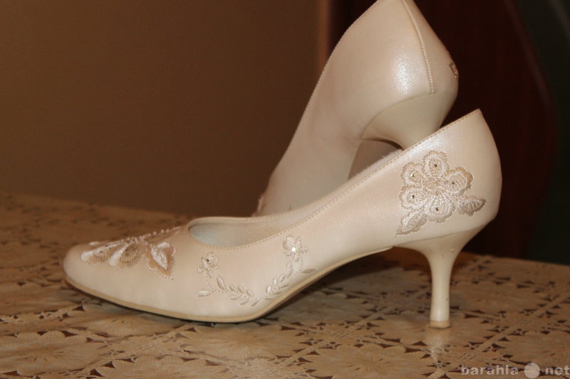Продам: туфли свадебные