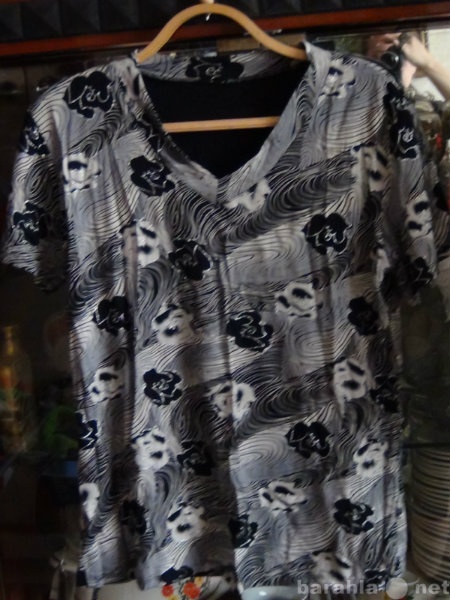 Продам: блузку размер 46