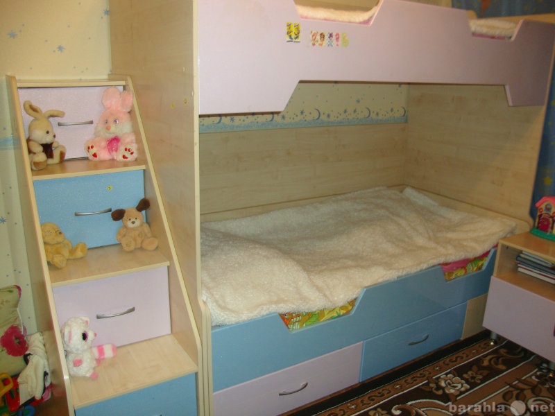 Продам: кровать детская двухъярусная