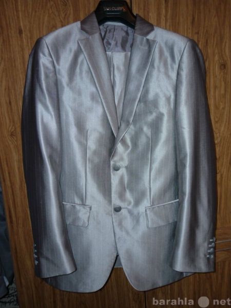 Продам: мужской костюм VAN cliff