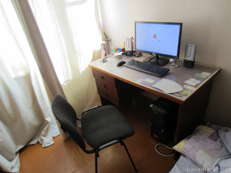 Продам: письменный стол и стул к нему