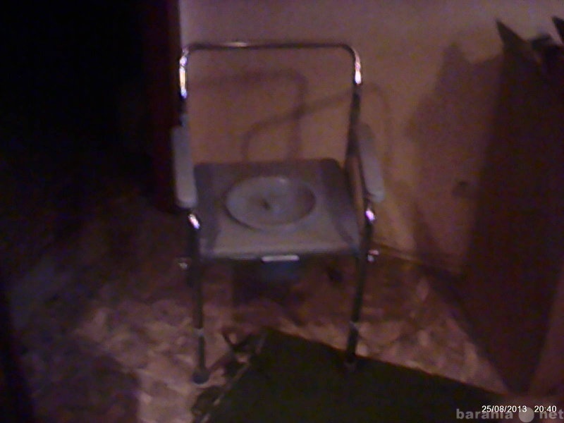Продам: кресло-стул с санитарным оснащением