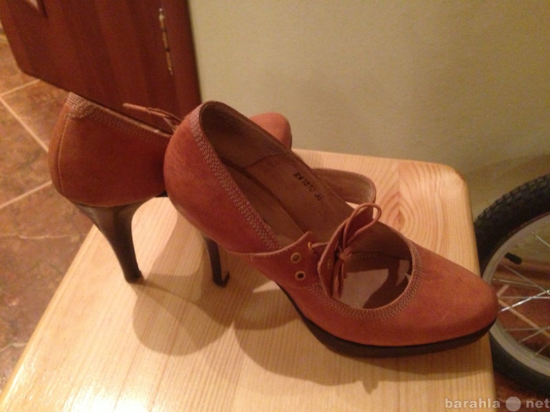 Продам: туфли женские кожаные на каблуке