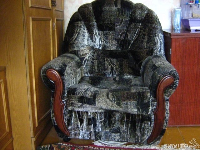 Продам: диван+кресло