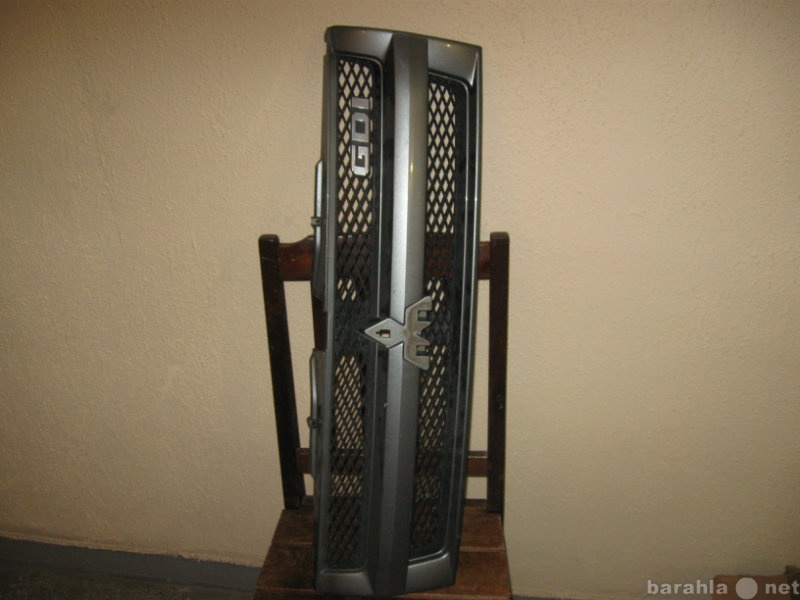 Продам: решетку радиатора MitsubishiPajero Pinin