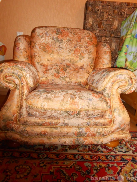 Продам: Диван+кресло
