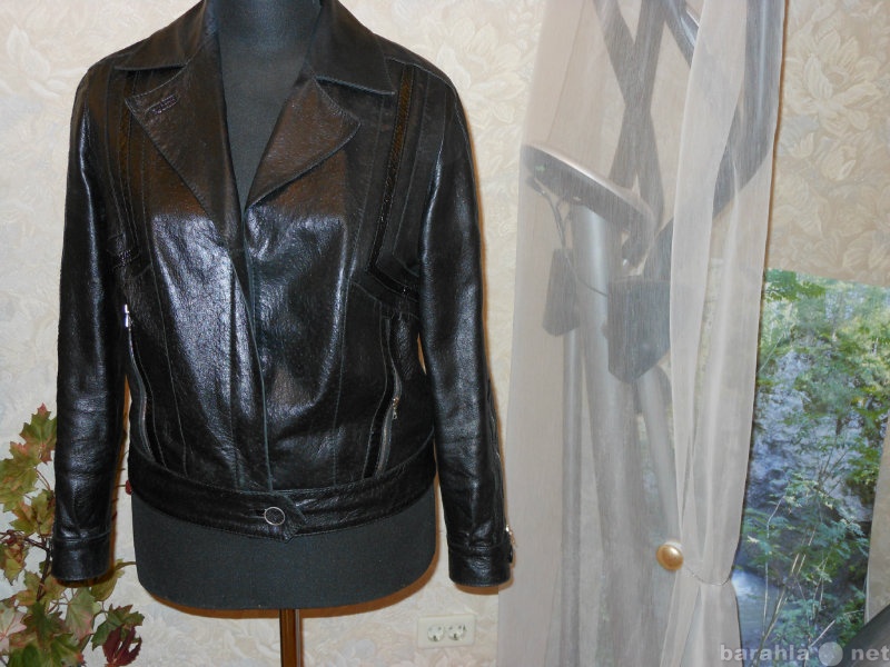 Продам: кожаные куртка- косуха и юбка-карандаш