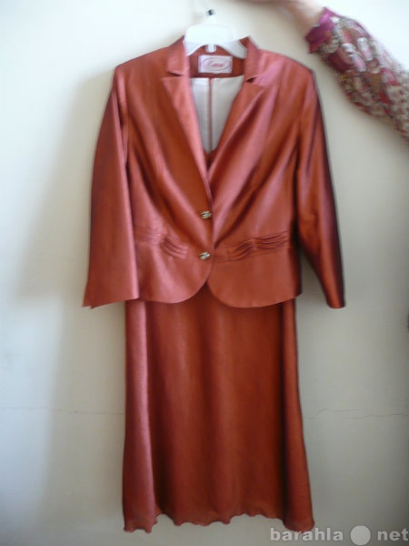 Продам: Нарядное платье-костюм 48 размер