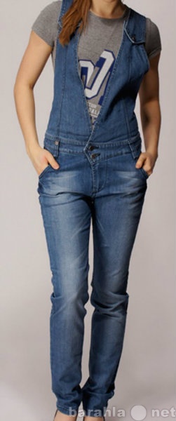 Продам: Новый джинс. комбинезон 44 рос. размера