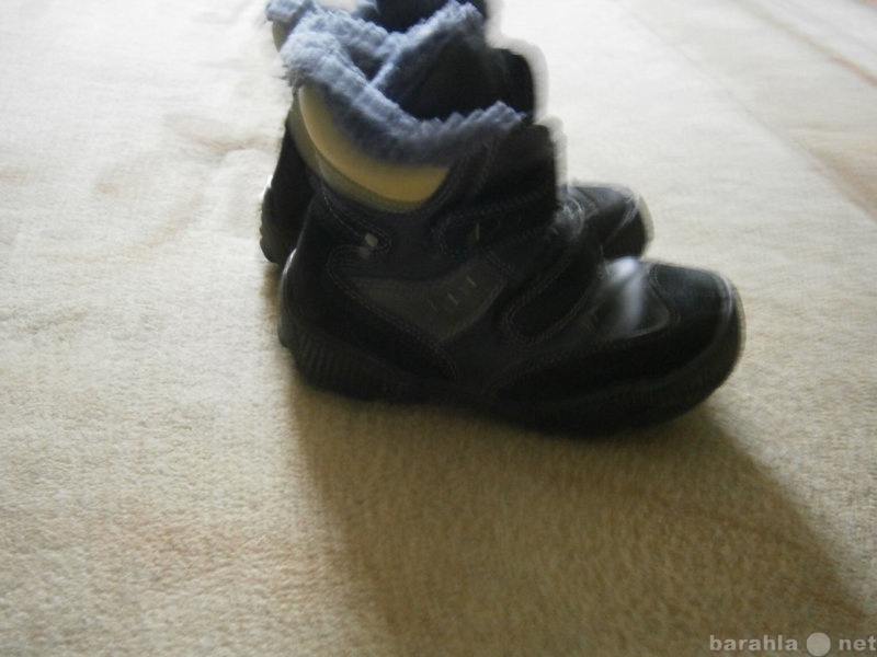 Продам: зимние ботинки детские