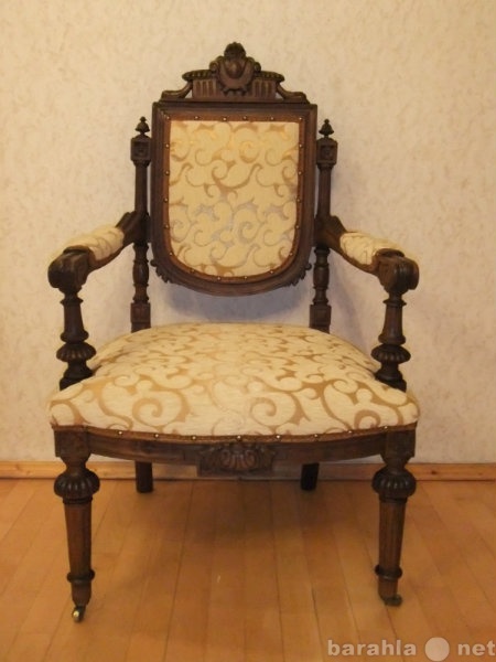 Продам: Кресло и 2 стула