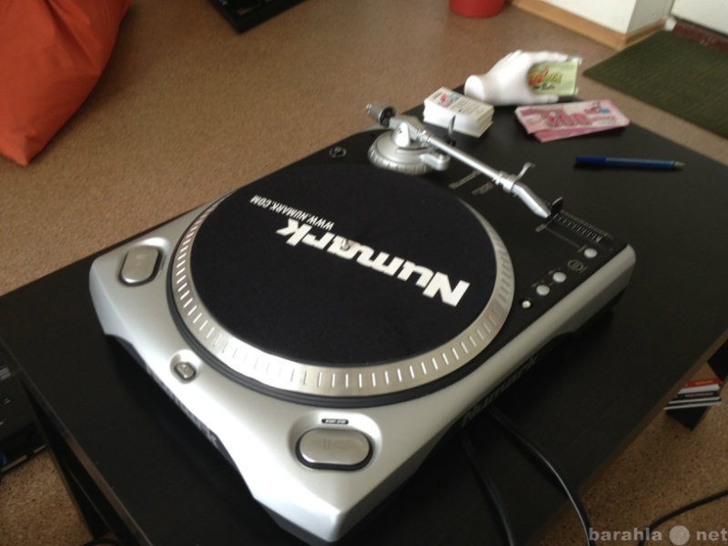 Продам: DJ проигрыватель винила Numark TT 200