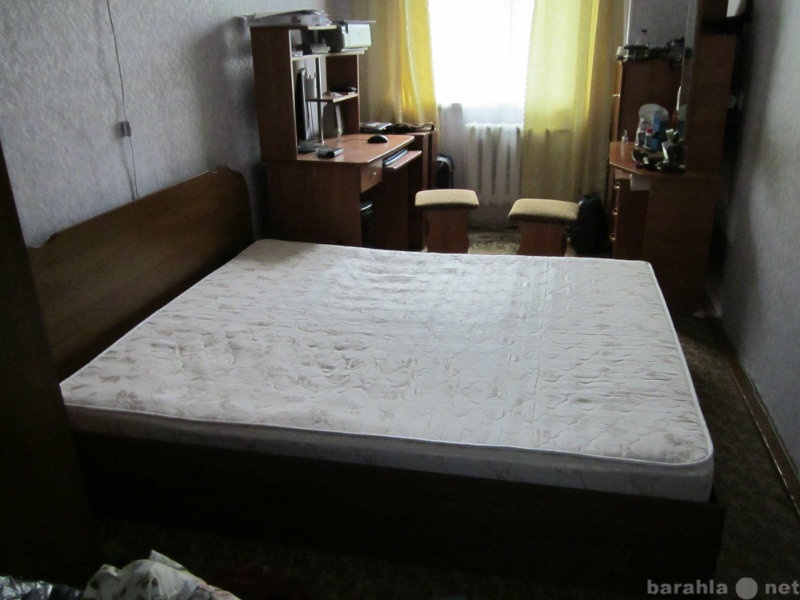 Продам: Кровать двухспальняя и ортоп.матрас