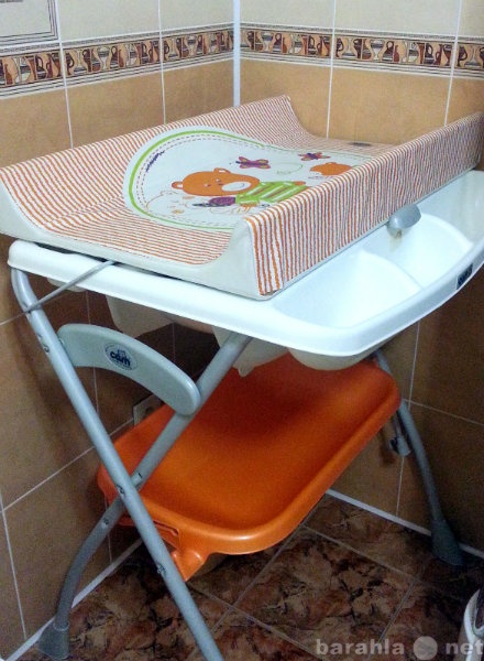 Продам: детская ванночка +пеленальный стол CAM