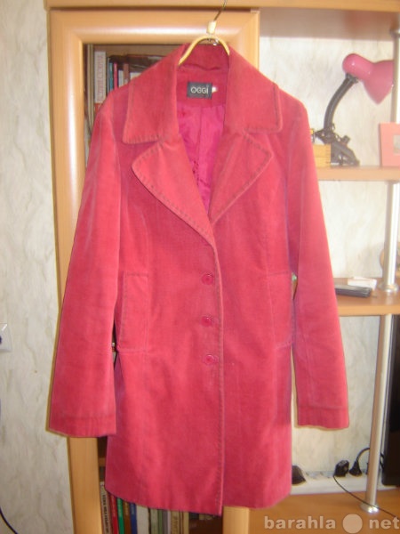 Продам: Демисезонное пальто
