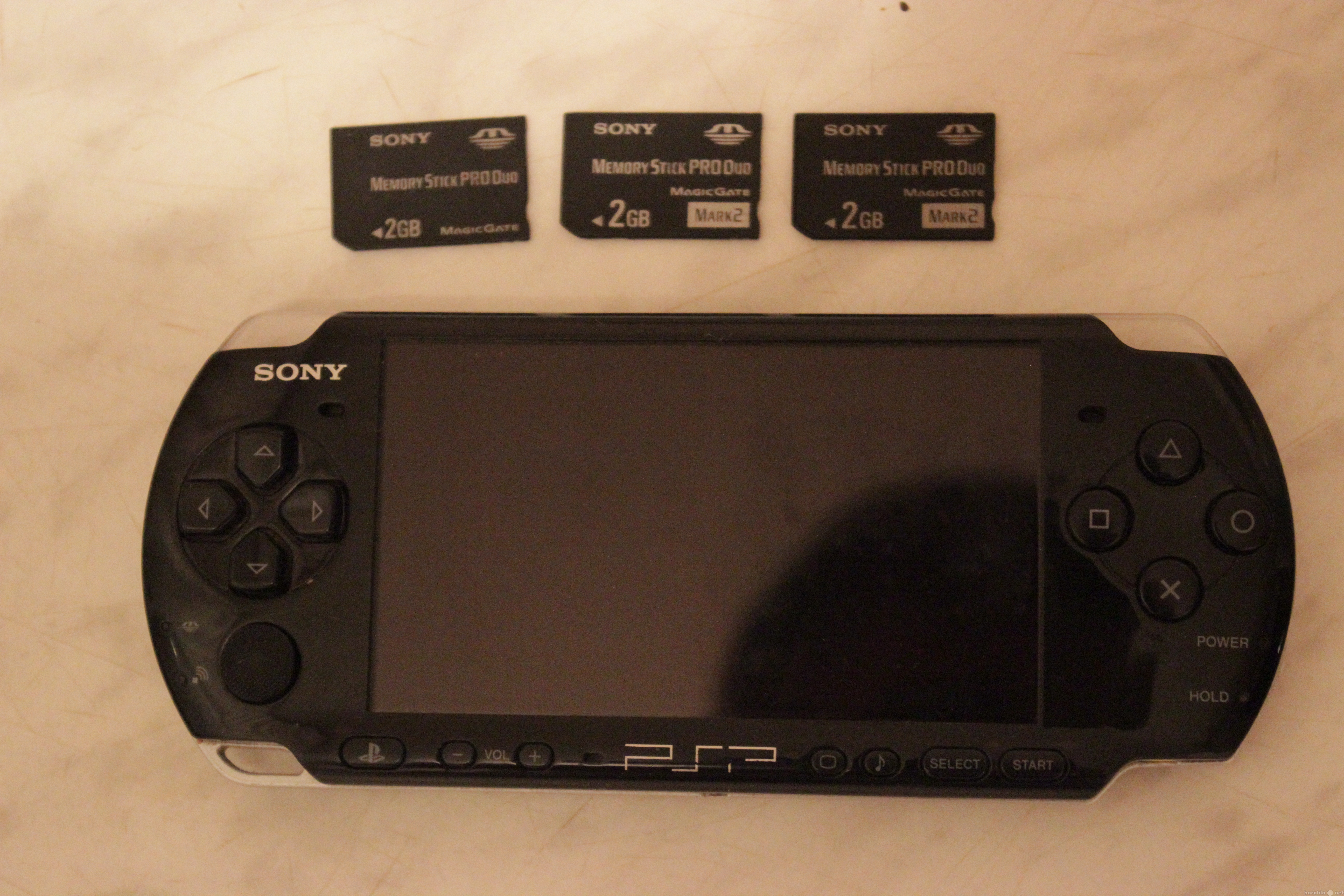 Продам: PSP 3008 + 3 flash card sony 2GB