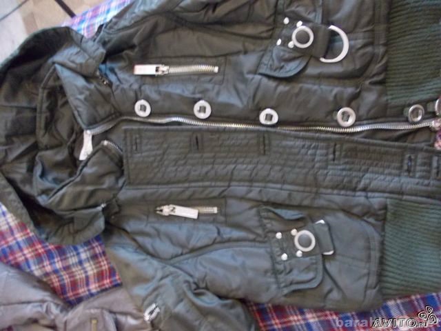 Продам: Куртки на 9--10 лет