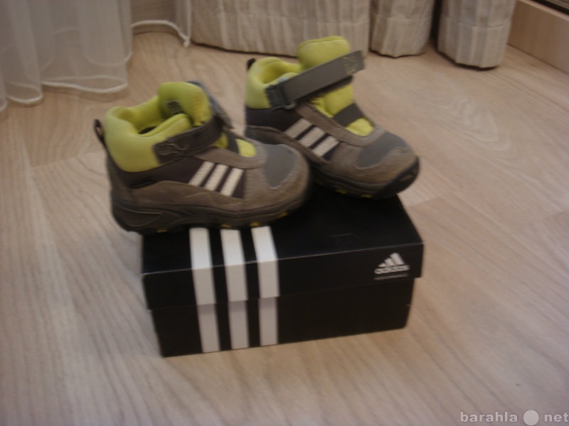 Продам: Кроссовки Adidas 20 р. (12,5)