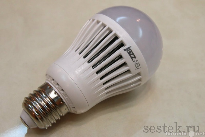 Продам: Светодиодная лампа ECO A60 7 Вт.