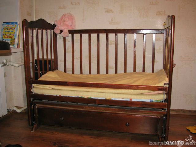 Продам: детскую кроватку