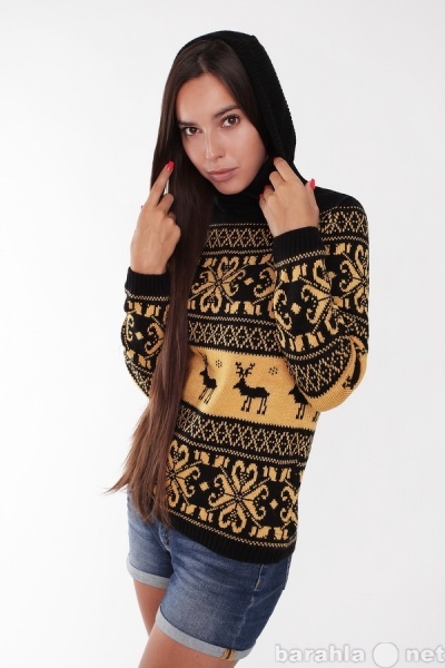 Продам: Вязанный женский свитер