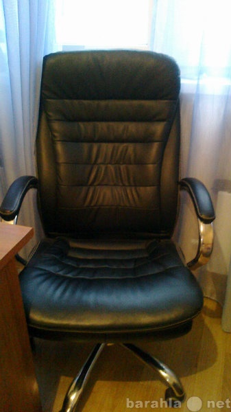Продам: Отличное офисное кресло