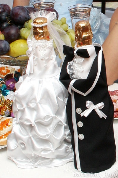 Продам: Свадебные костюмчики на шампанское
