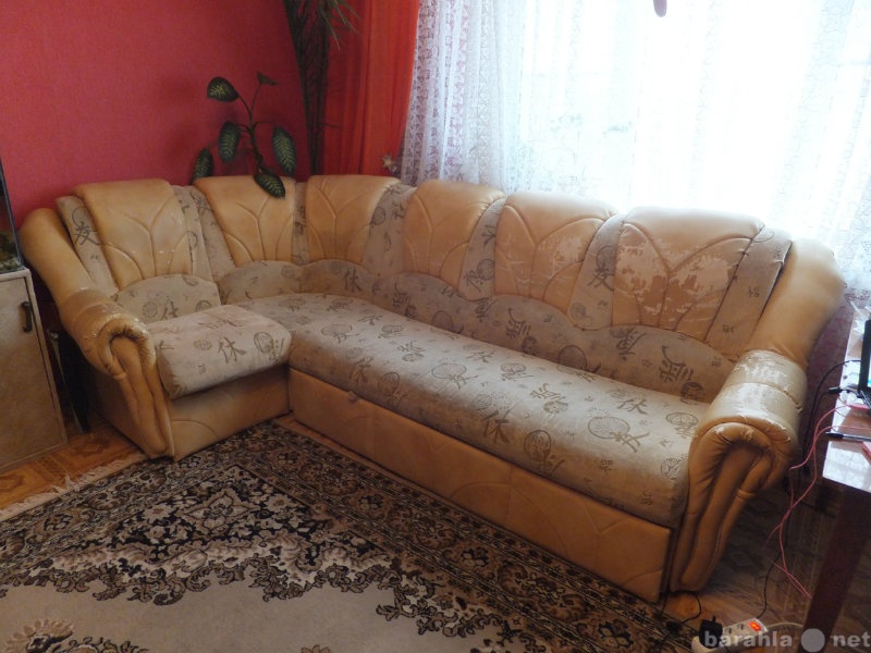 Продам: Продаю раскладной угловой диван