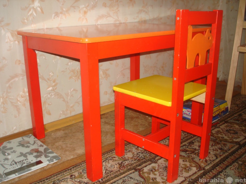 Продам: Детский столик + стульчик