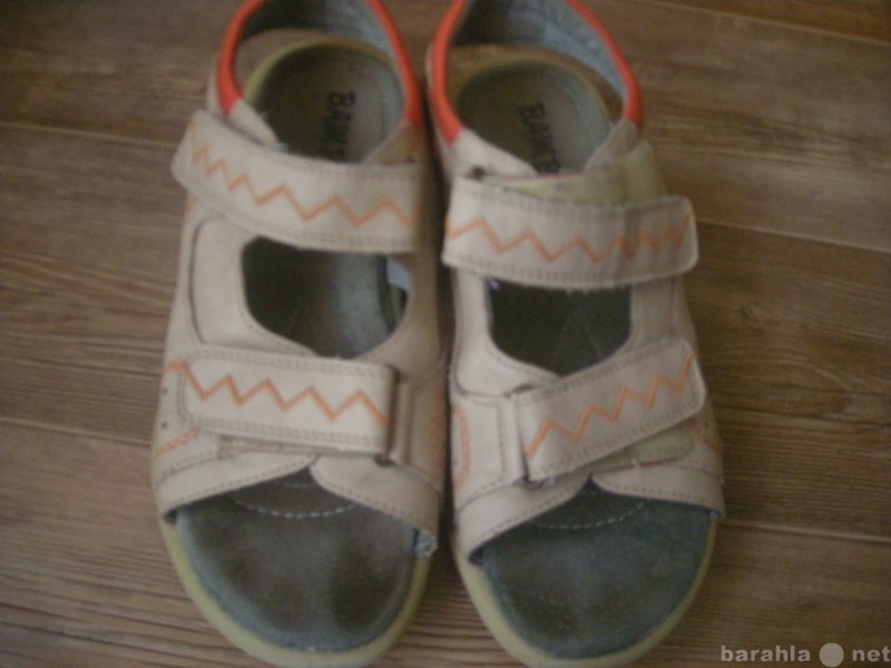 Продам: сандалии на мальчика 35 размер