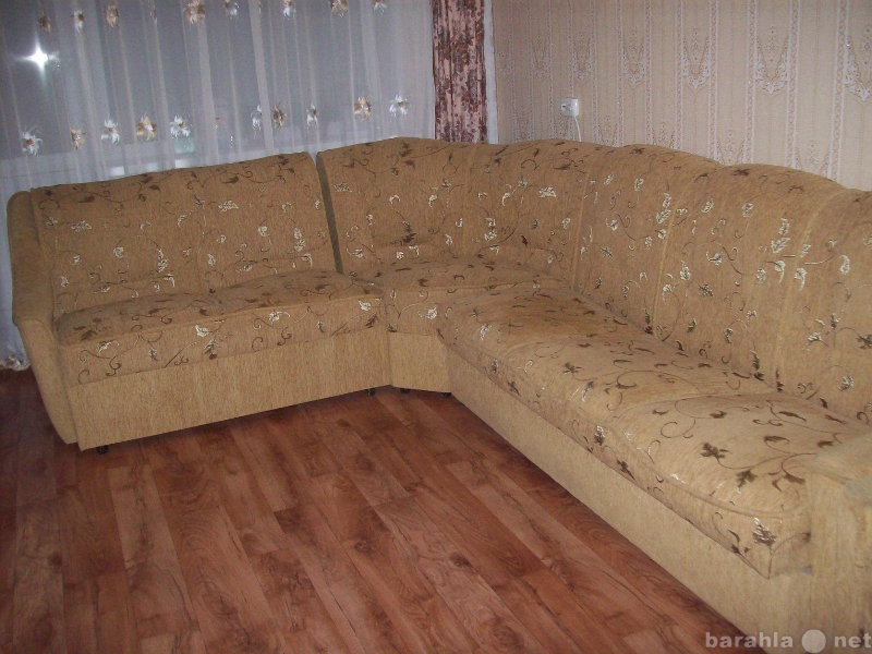 Продам: Угловой диван +2 кресла
