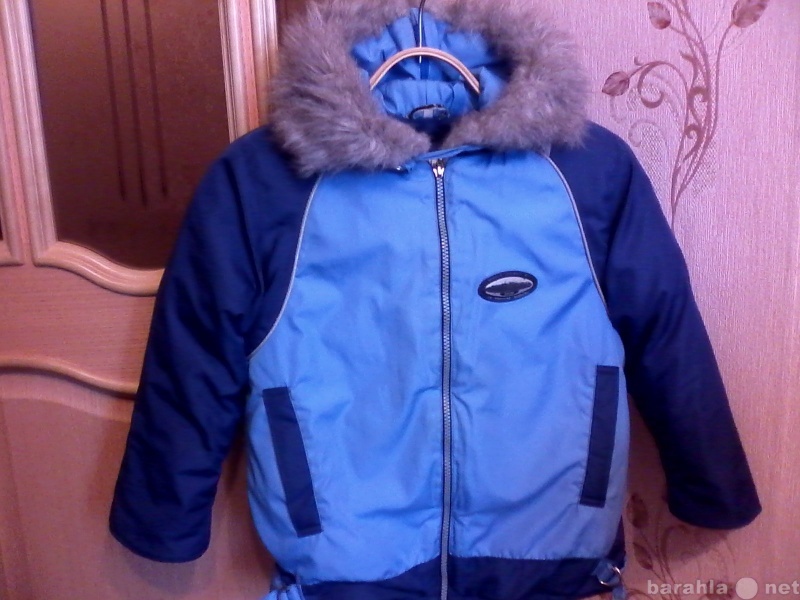 Продам: Зимняя куртка на рост 98-104 голубая
