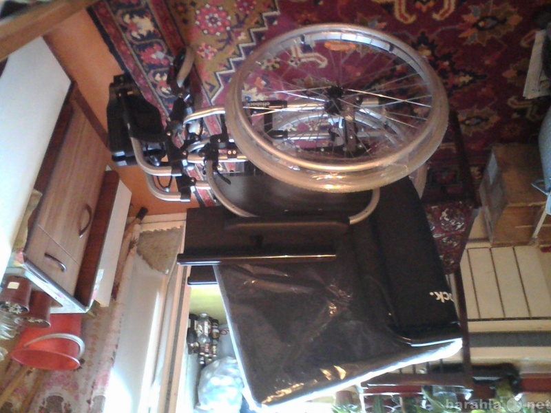 Продам: новая  инвалидная коляска
