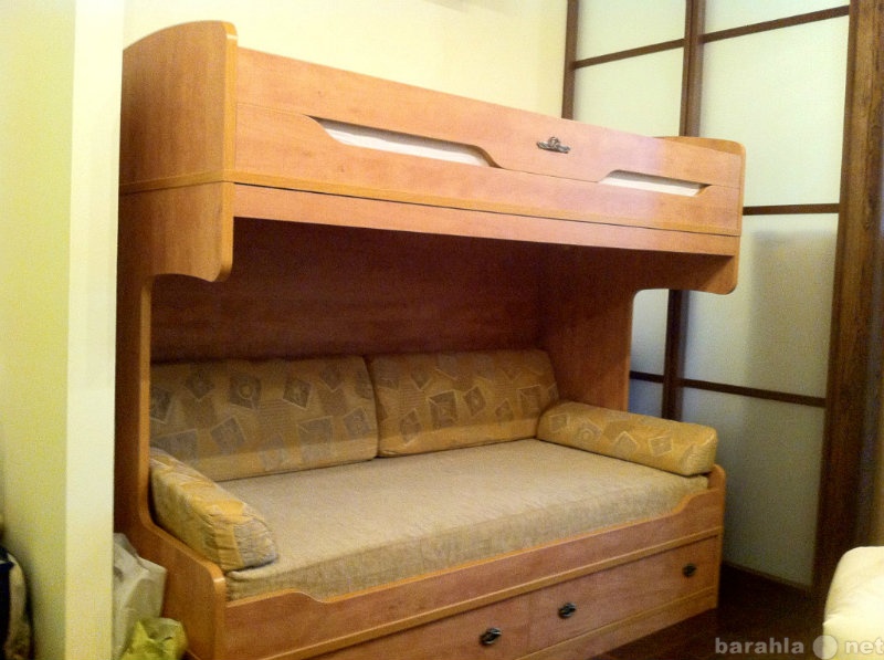 Продам: двухэтажную кровать
